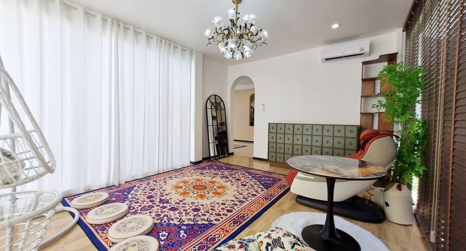À vendre 4 chambres villa à Jomtien, Pattaya