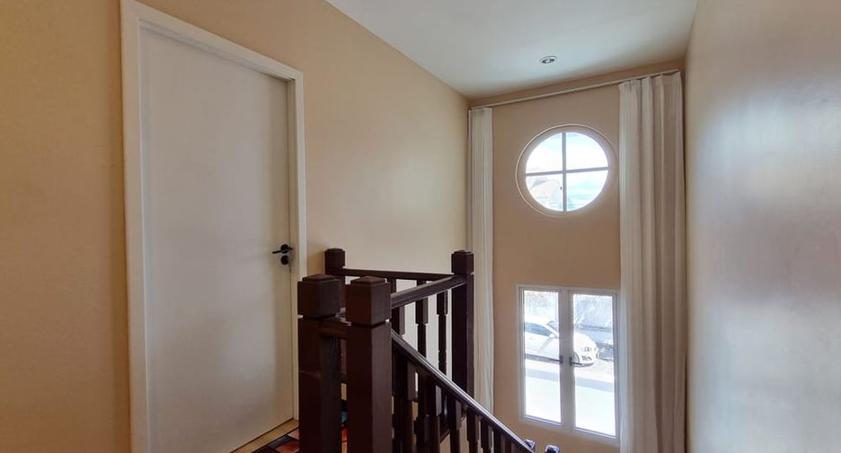 À vendre 4 chambres villa à Jomtien, Pattaya