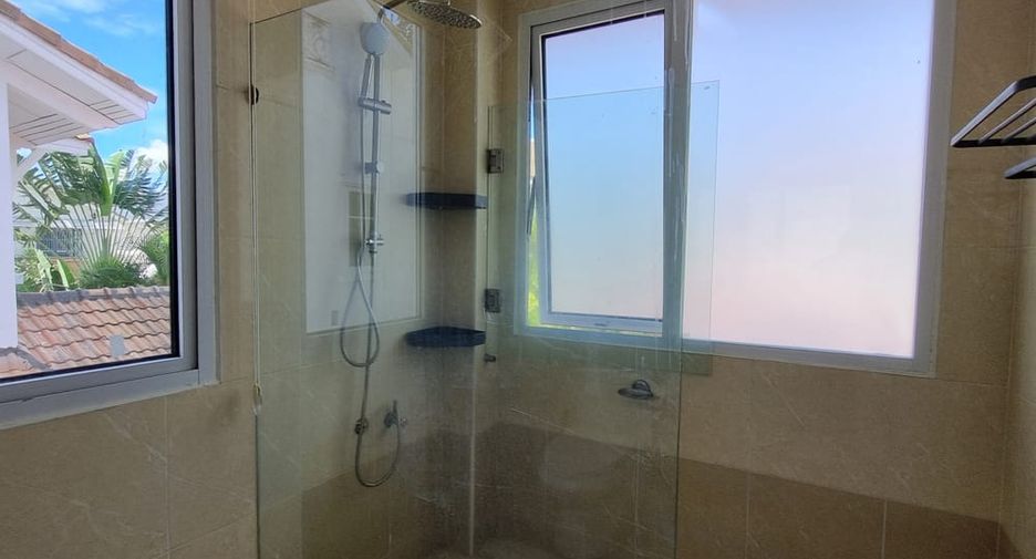 À vendre 4 chambres villa à Jomtien, Pattaya