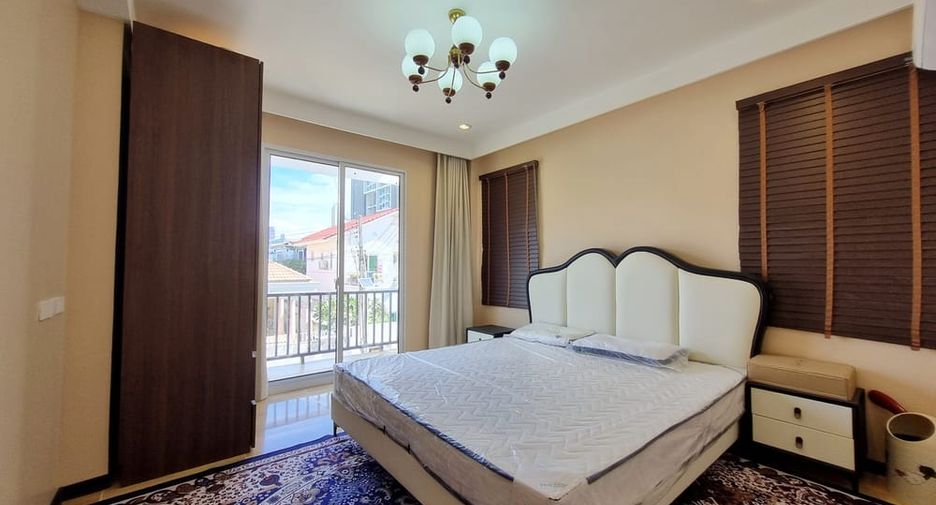 À vendre 4 chambres villa à Jomtien, Pattaya
