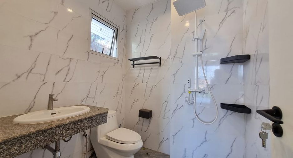 À vendre 4 chambres villa à Jomtien, Pattaya