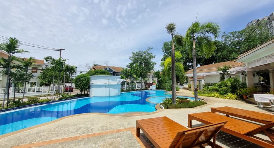 À vendre 4 chambres villa à Jomtien, Pattaya