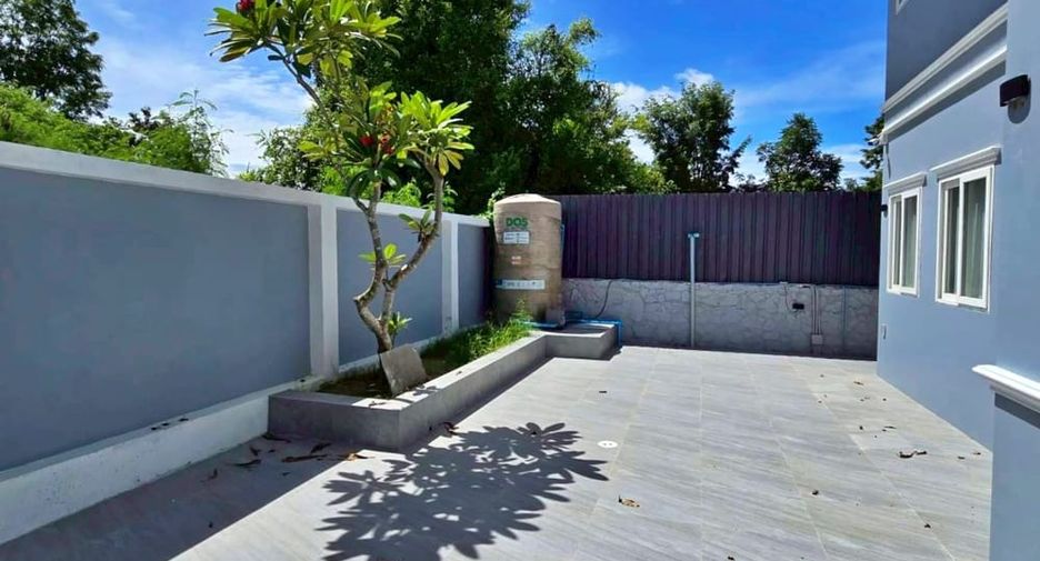Villa zum Kauf mit 5 Zimmer in Bang Lamung, Chonburi