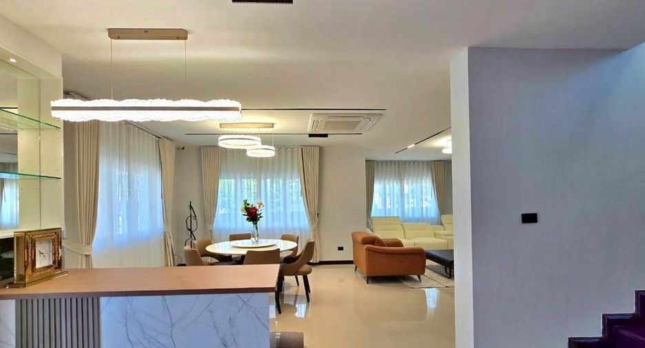 Villa zum Kauf mit 5 Zimmer in Bang Lamung, Chonburi