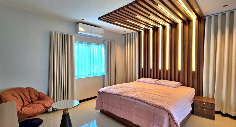 Villa zum Kauf mit 5 Zimmer in Bang Lamung, Chonburi