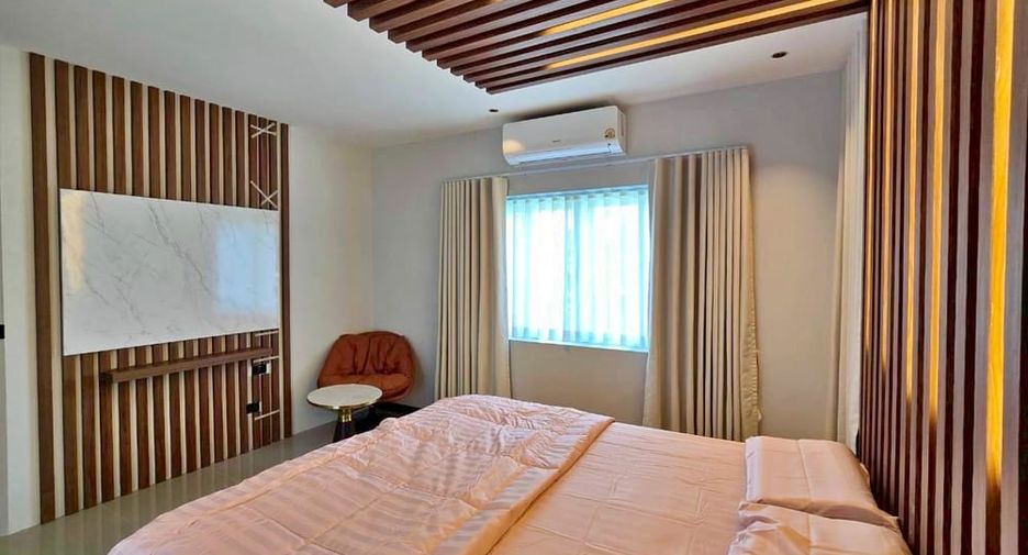 Villa zum Kauf mit 5 Zimmer in Bang Lamung, Chonburi
