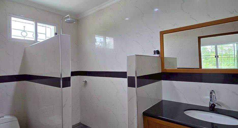 For rent そして for sale 5 ベッドルーム villa in Bang Lamung, Chonburi
