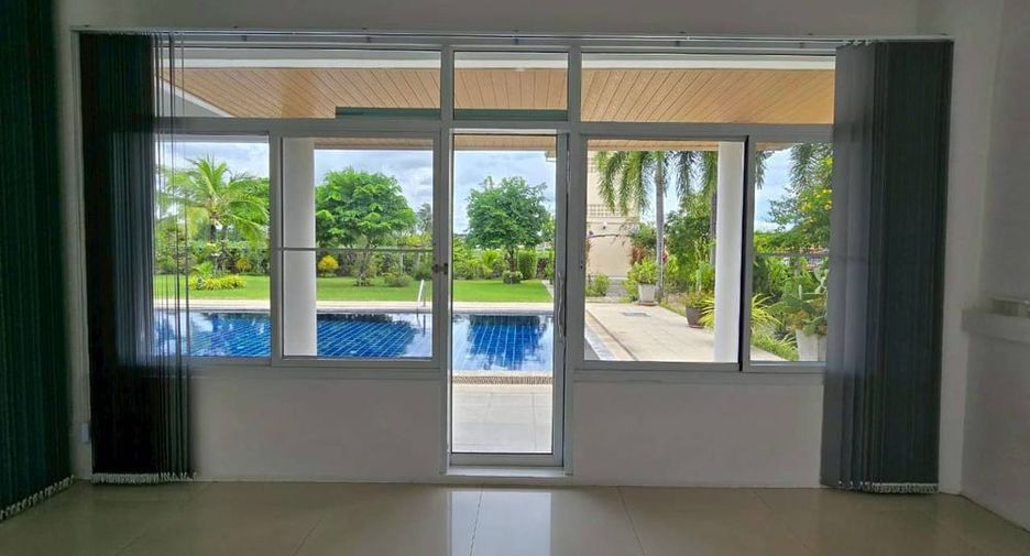 For rent そして for sale 5 ベッドルーム villa in Bang Lamung, Chonburi
