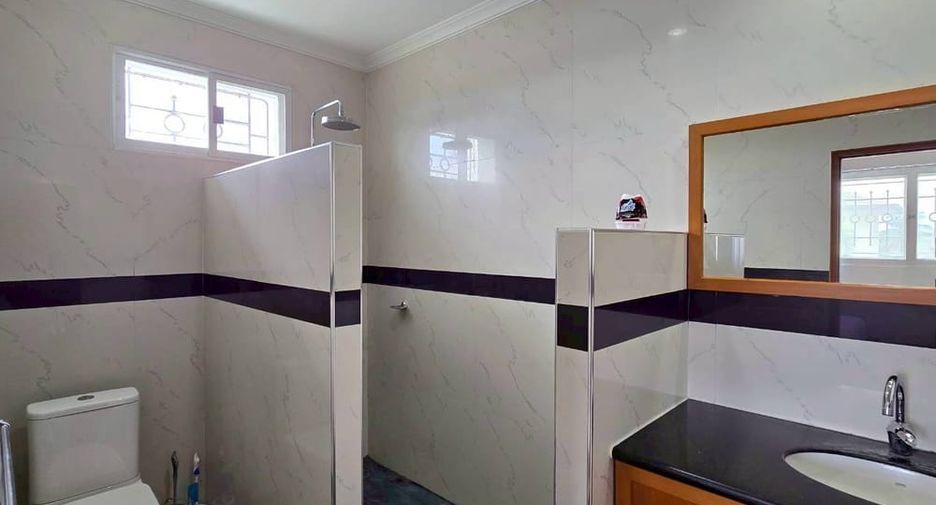 For rent そして for sale 5 ベッドルーム villa in Bang Lamung, Chonburi