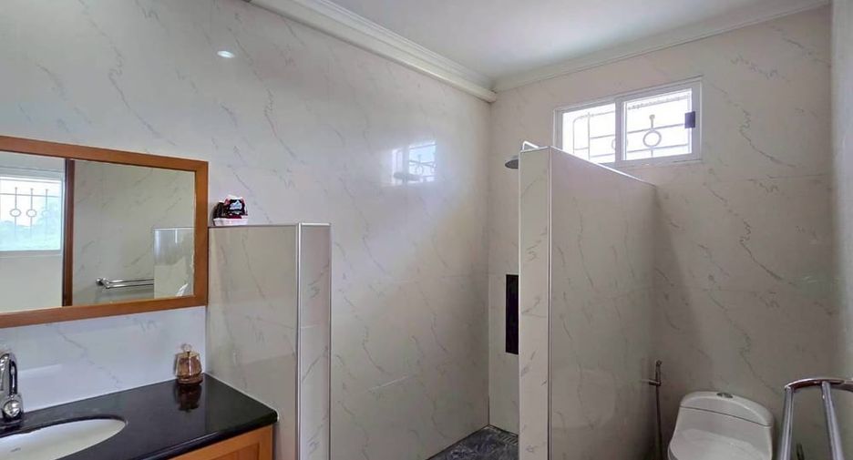 For rent そして for sale 5 ベッドルーム villa in Bang Lamung, Chonburi