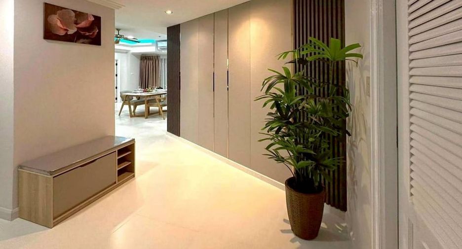 For sale 2 bedrooms condo in Jomtien, Pattaya