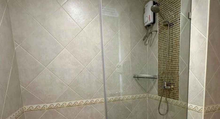 For sale 2 bedrooms condo in Jomtien, Pattaya