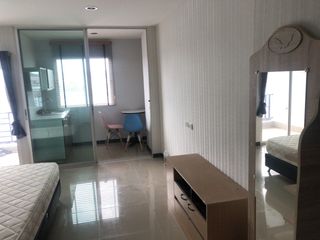 出售 1 卧室 公寓 在 Pluak Daeng, Rayong