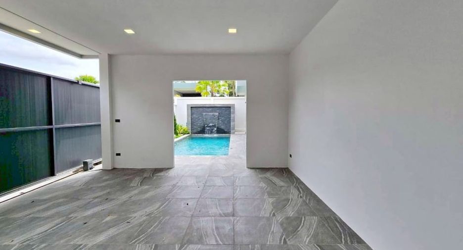 For sale 3 bedrooms villa in Bang Lamung, Chonburi
