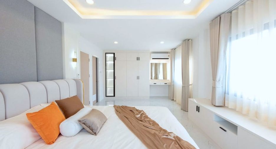 Villa en venta de 5 habitaciones en Jomtien, Pattaya