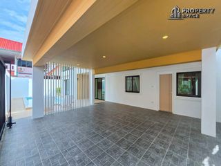 Villa en venta de 5 habitaciones en Bang Lamung, Chonburi