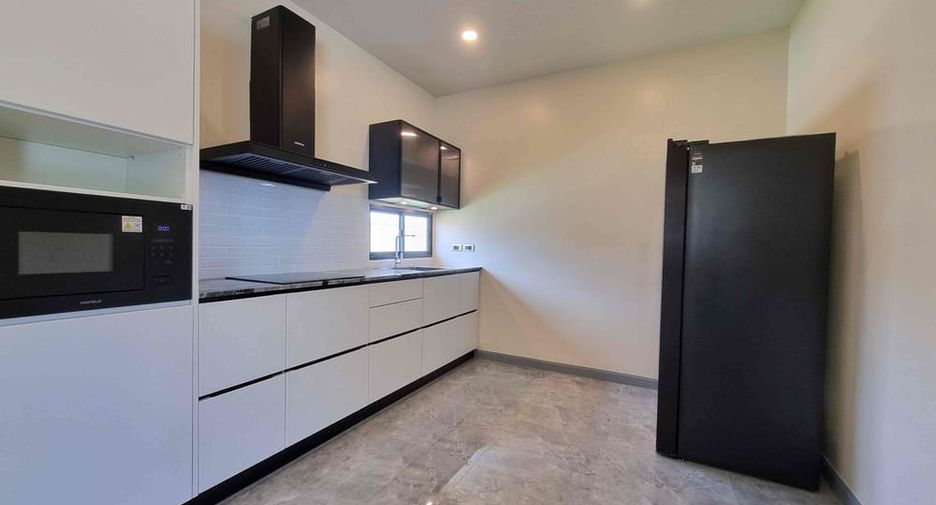 Villa zum Kauf mit 4 Zimmer in Huay Yai, Pattaya