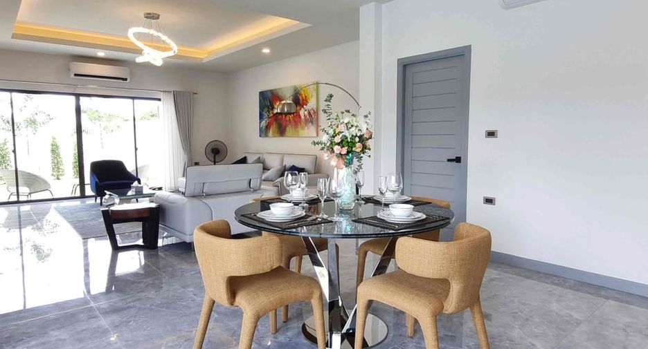 Villa zum Kauf mit 4 Zimmer in Huay Yai, Pattaya