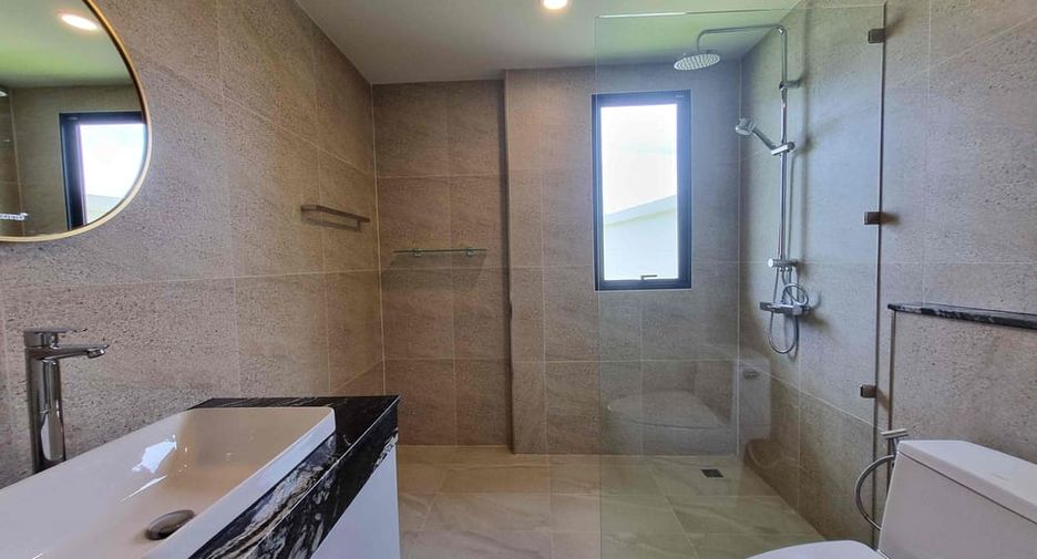 Villa zum Kauf mit 4 Zimmer in Huay Yai, Pattaya