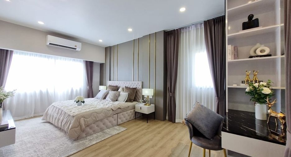 For rent and for sale 4 bedrooms villa in Huay Yai, Pattaya