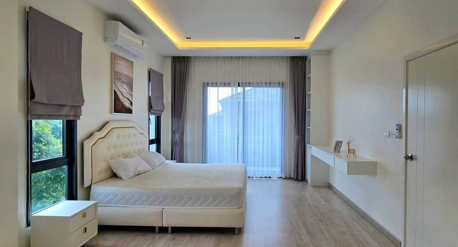 For rent 4 bedrooms house in Bang Lamung, Chonburi