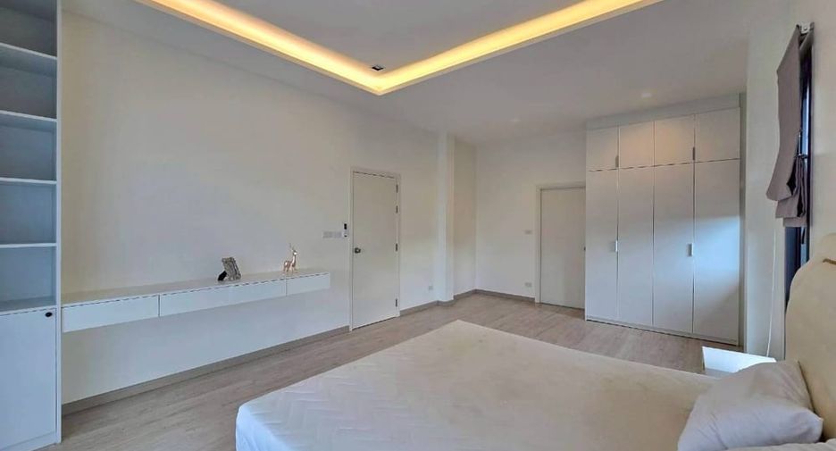 For rent 4 bedrooms house in Bang Lamung, Chonburi