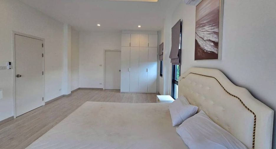 For rent 4 bedrooms house in Bang Lamung, Chonburi