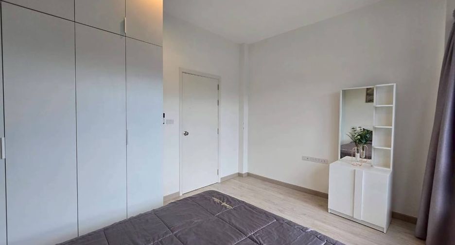 For rent 4 bedrooms house in Bang Lamung, Chonburi