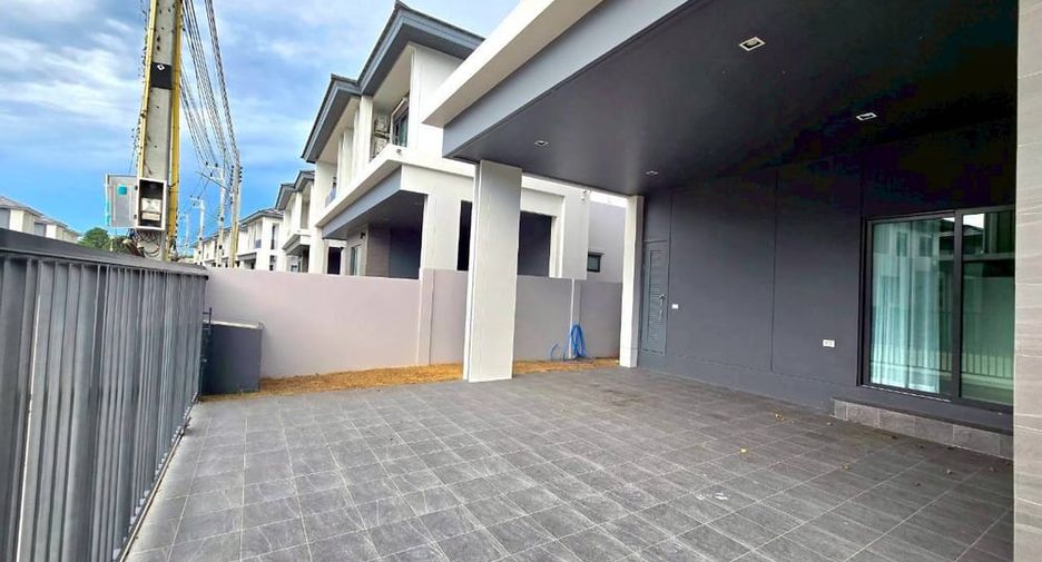 For rent 4 bedrooms house in Bang Lamung, Chonburi