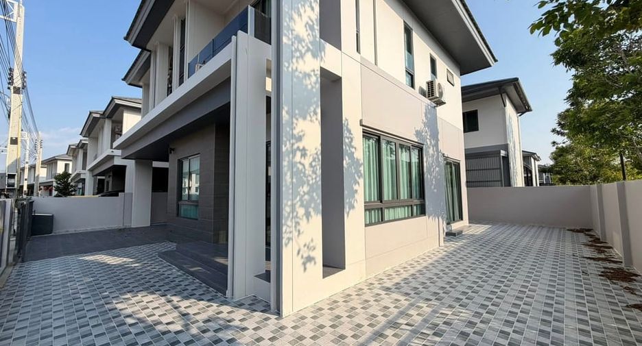For rent 4 bedrooms house in Bang Lamung, Chonburi