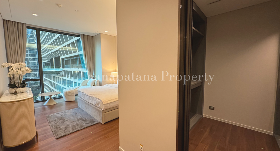 For rent and for sale 2 bedrooms condo in Pathum Wan, Bangkok