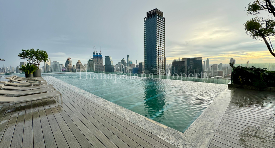 For rent and for sale 2 bedrooms condo in Pathum Wan, Bangkok