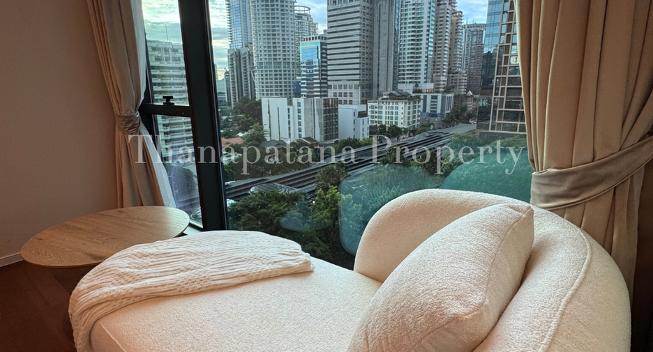 For rent and for sale 2 bedrooms condo in Pathum Wan, Bangkok