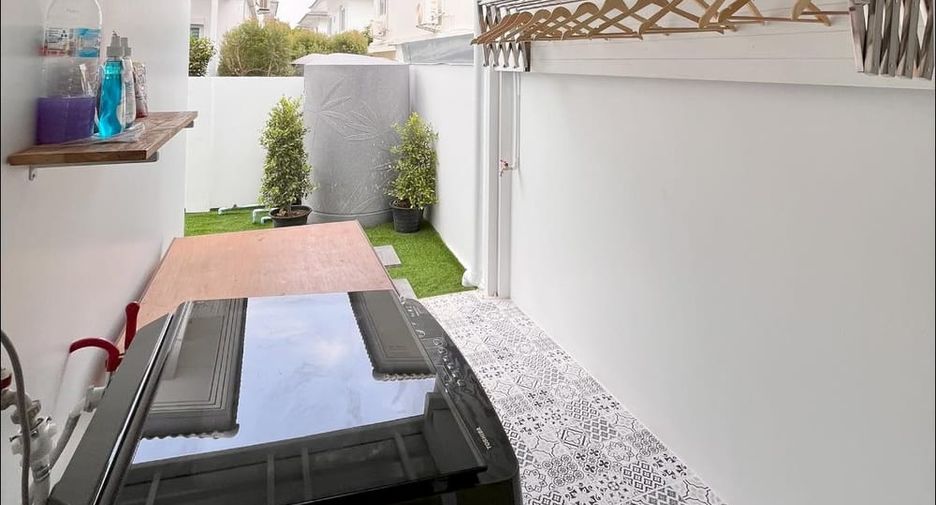For sale 3 bedrooms house in Bang Lamung, Chonburi