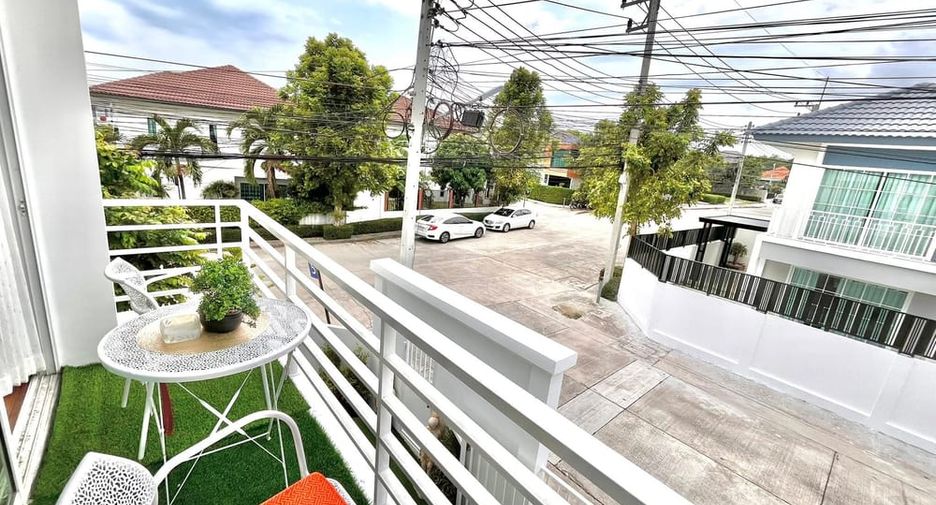 For sale 3 bedrooms house in Bang Lamung, Chonburi