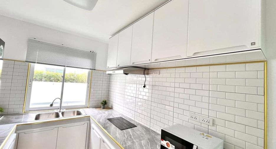 For sale 3 bedrooms house in Bang Lamung, Chonburi