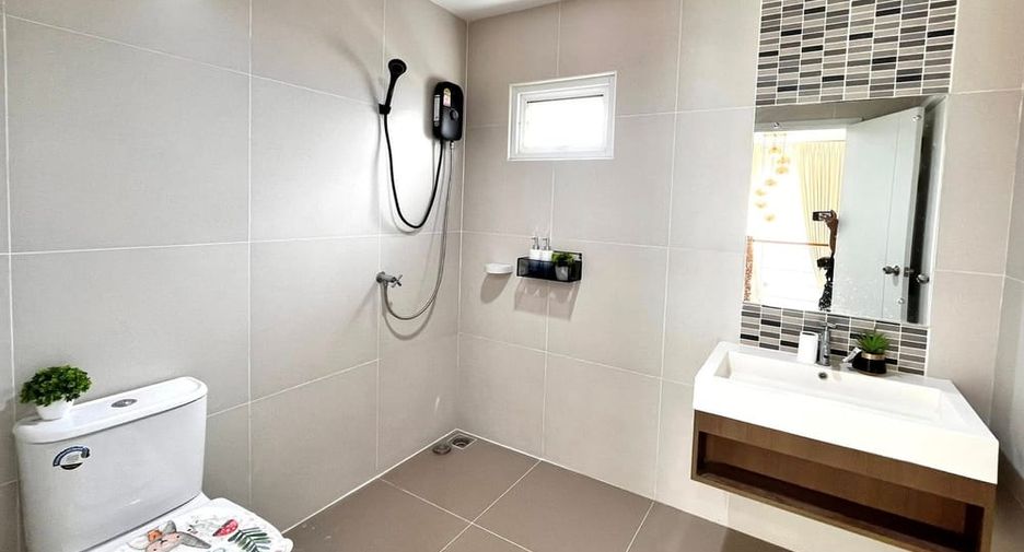 For sale 3 bedrooms house in Bang Lamung, Chonburi
