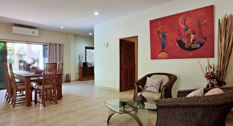 For sale 4 bedrooms villa in Bang Lamung, Chonburi