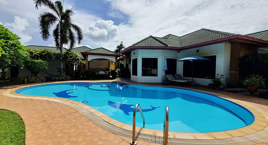 For sale 4 bedrooms villa in Bang Lamung, Chonburi