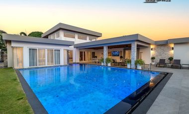 Villa zum Kauf mit 6 Zimmer in Bang Lamung, Chonburi