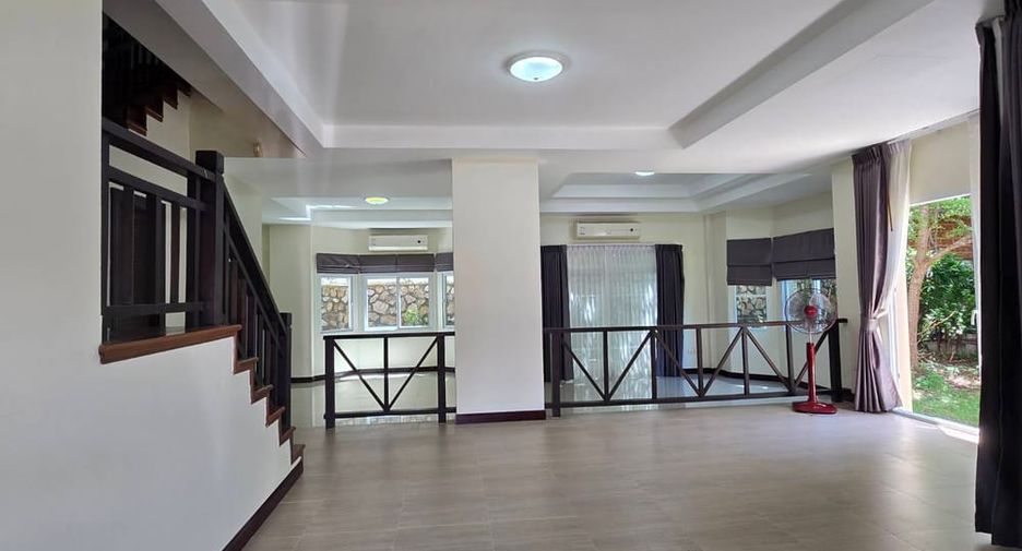 出租 3 卧室 独立屋 在 Bang Lamung, Chon Buri