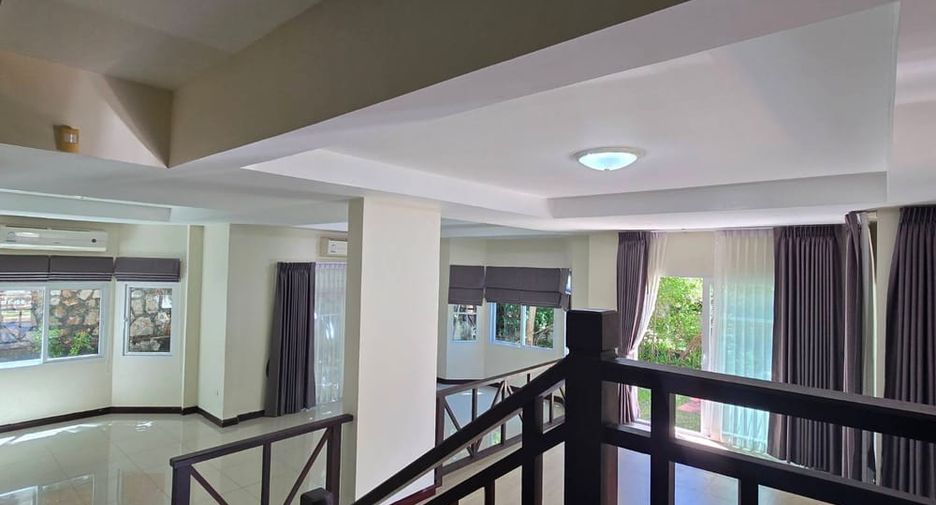出租 3 卧室 独立屋 在 Bang Lamung, Chon Buri