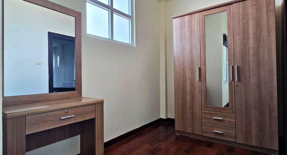 出租 3 卧室 独立屋 在 Bang Lamung, Chon Buri