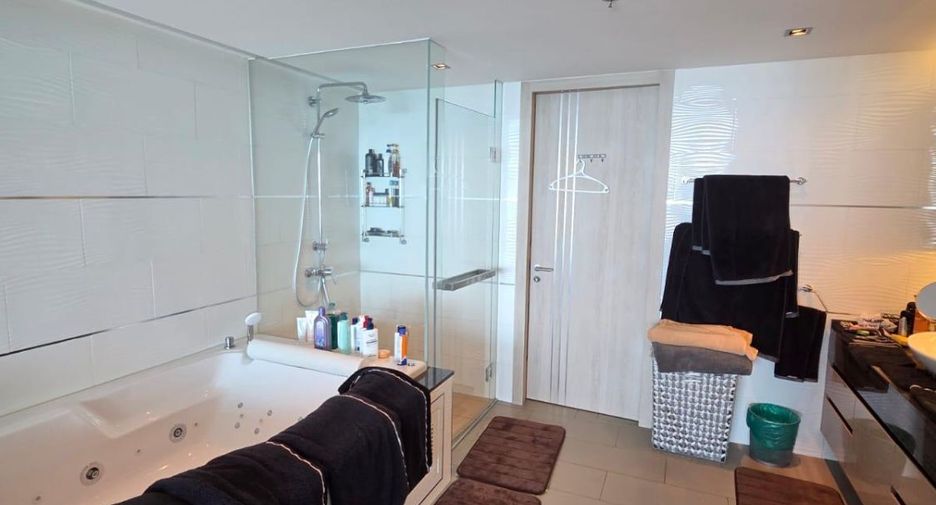 Wohnung zum Kauf mit 3 Zimmer in Bang Lamung, Chonburi