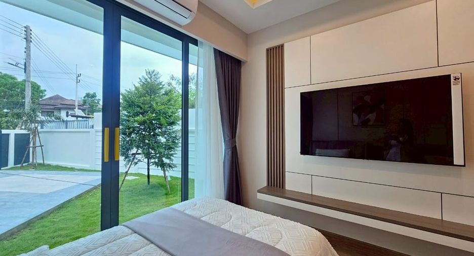 For sale 4 bedrooms villa in Jomtien, Pattaya