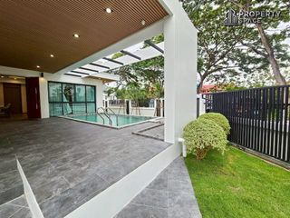 For sale 4 bedrooms villa in Bang Lamung, Chonburi