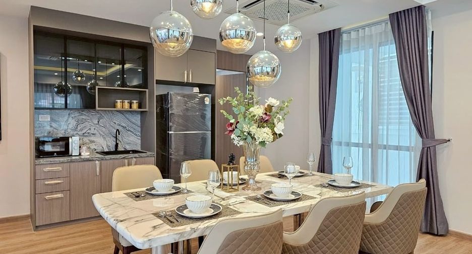 For sale 4 bedrooms villa in Jomtien, Pattaya