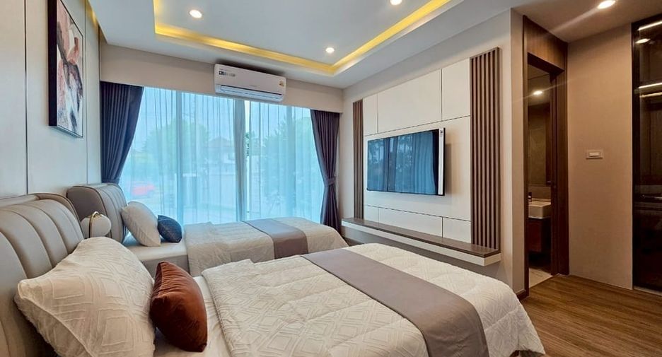 For sale 4 bedrooms villa in Jomtien, Pattaya
