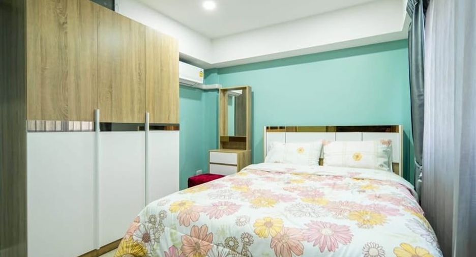 For rent 6 bedrooms villa in Bang Lamung, Chonburi