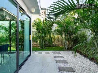 For sale 5 bedrooms villa in Bang Lamung, Chonburi